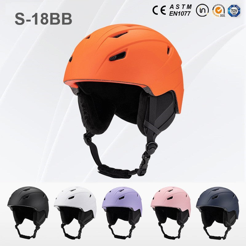 S-018 New ski helmet for outdoor sports, unisex skiing equipment, breathable and warm safety helmet wholesale