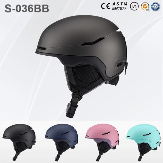 S-036 New professional skiing helmet for outdoor sports, men's and women's universal skiing equipment, breathable and warm safety helmet wholesale